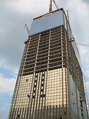 Строительство высотного здания